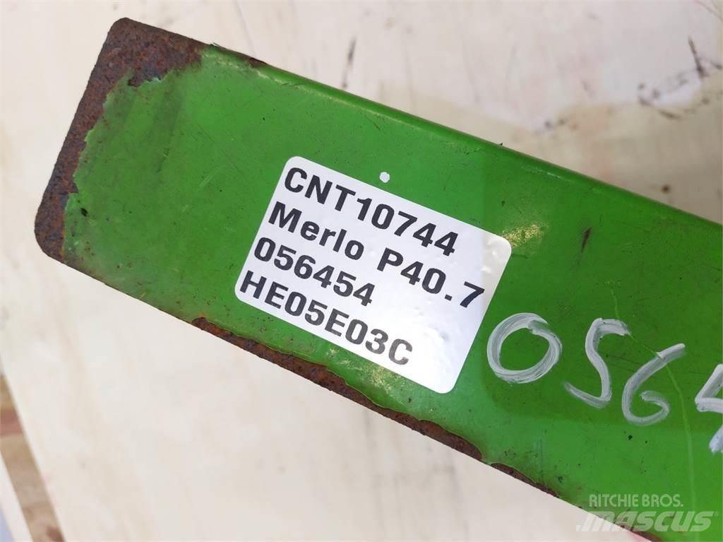 Merlo P40.7 Seulakauhat