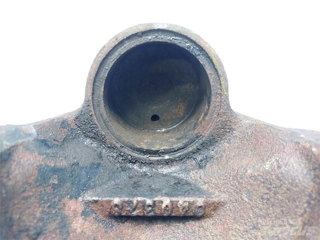 Merlo P41.7 Akselit