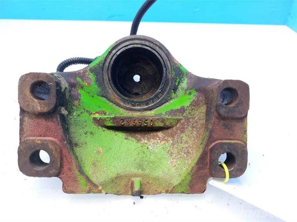 Merlo P41.7 Akselit