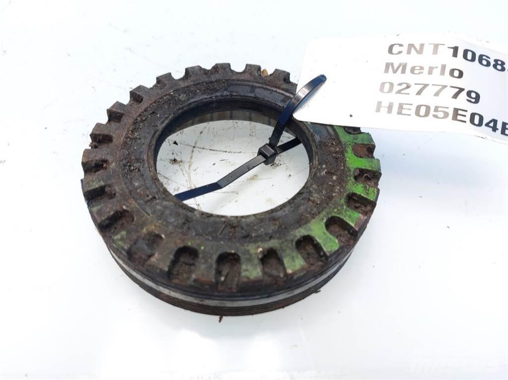 Merlo P41.7 Akselit