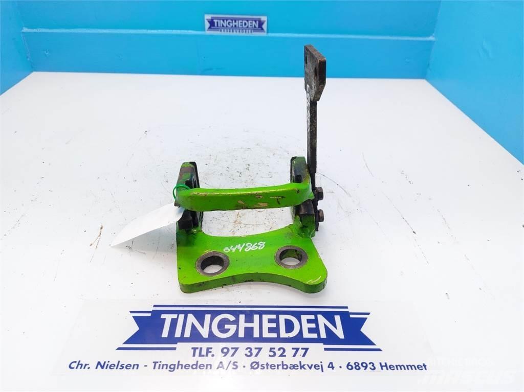 Merlo P41.7 Akselit