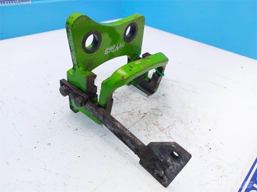 Merlo P41.7 Akselit