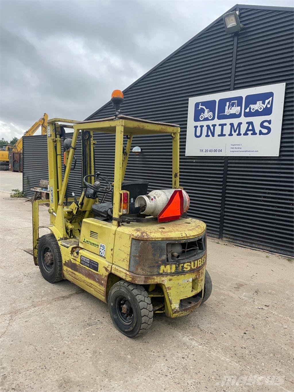 Mitsubishi FG20 Nestekaasutrukit