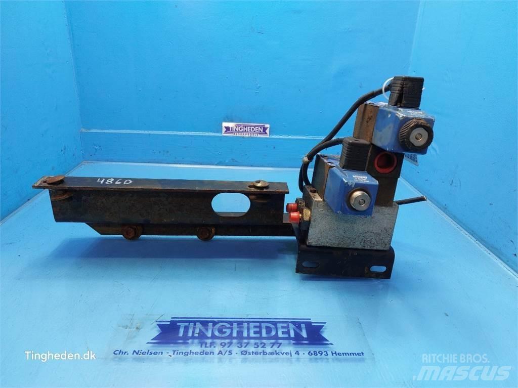 New Holland 4860 Hydrauliikka