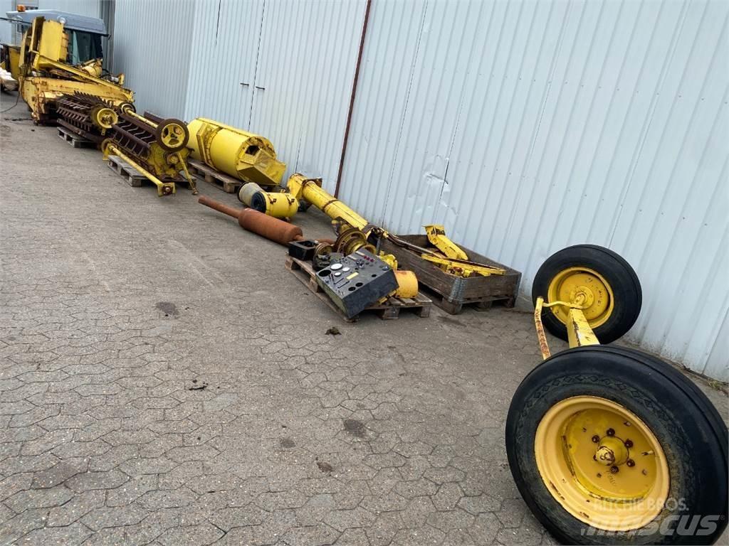 New Holland 8080 Leikkuupuimurit