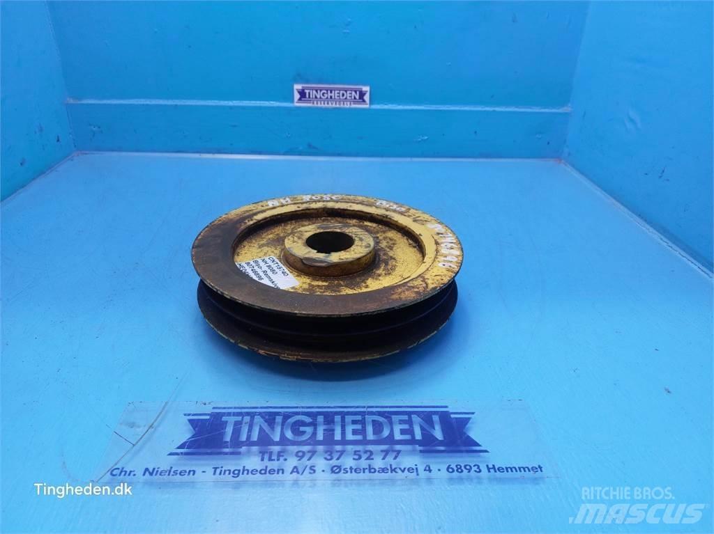 New Holland 8080 Muut maatalouskoneet