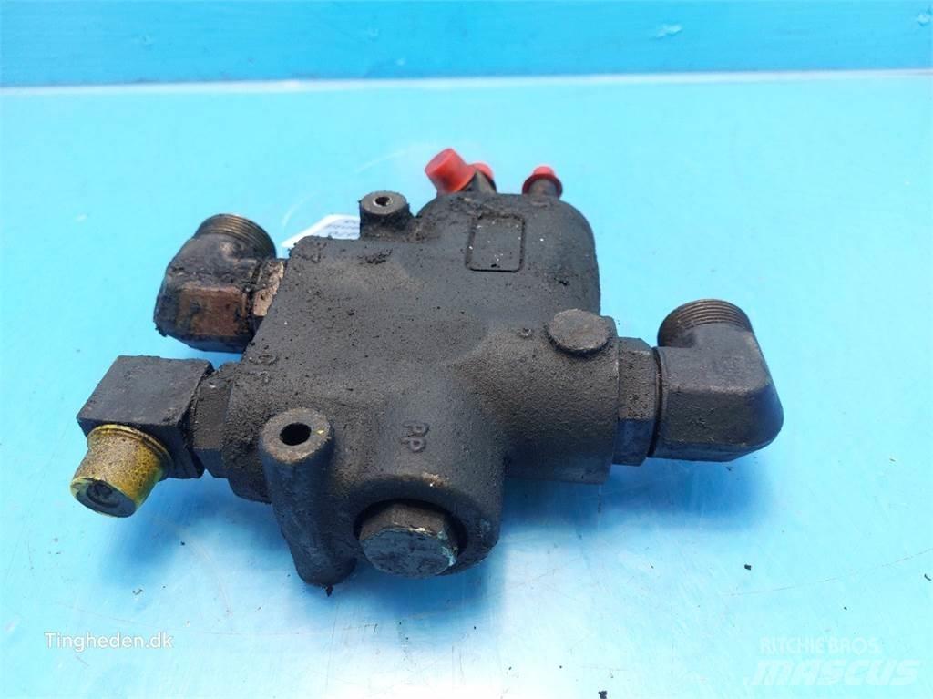 New Holland 8970 Hydrauliikka