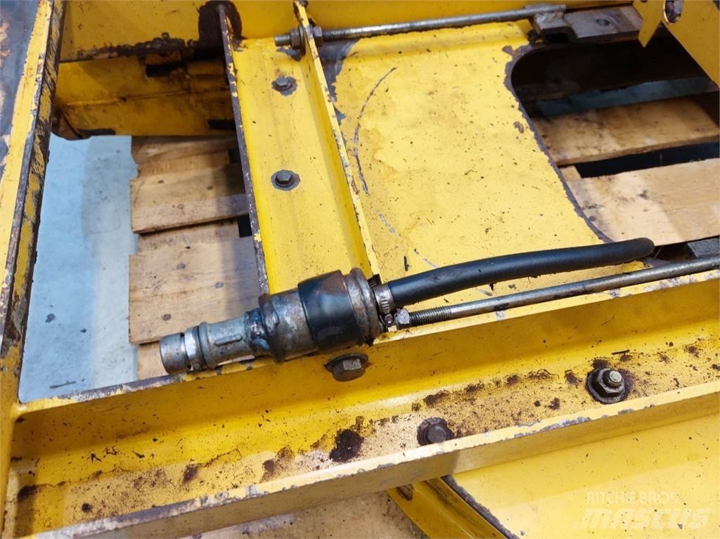 New Holland FX38 Heinä- ja tuorerehukoneiden tarvikkeet