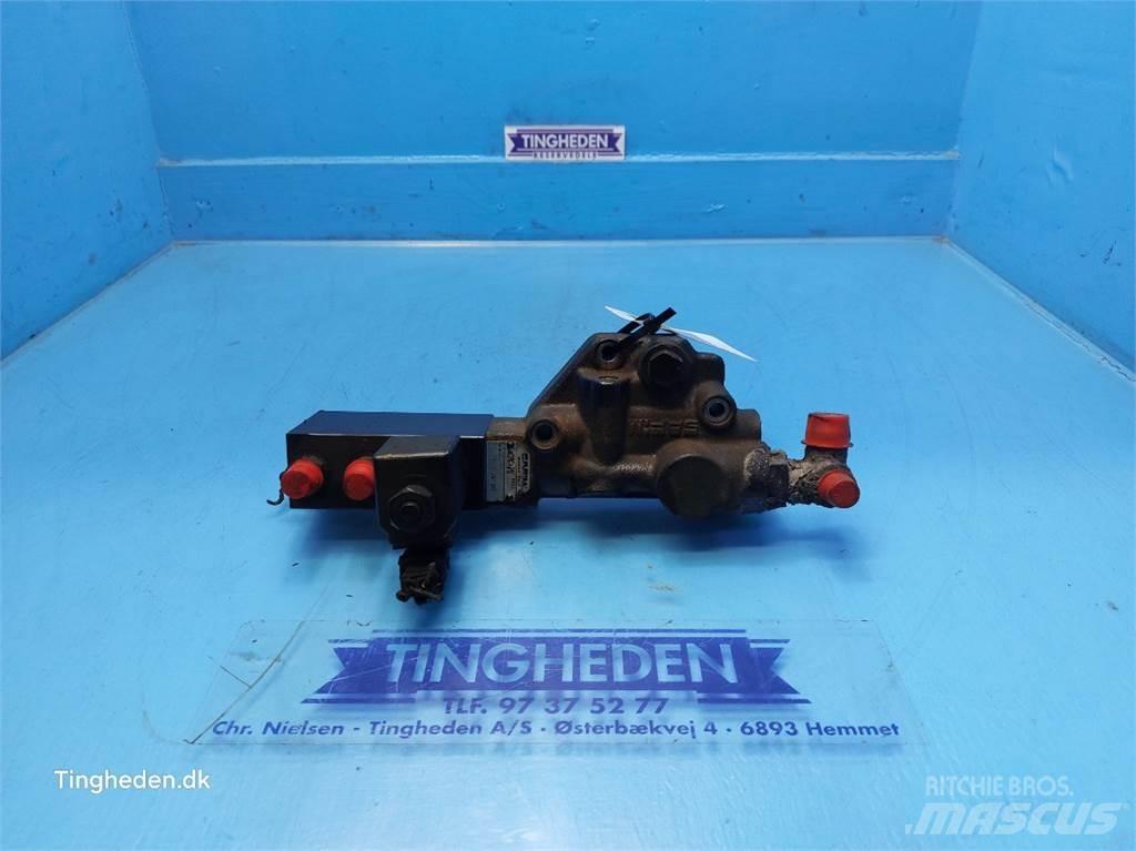New Holland T6 Hydrauliikka