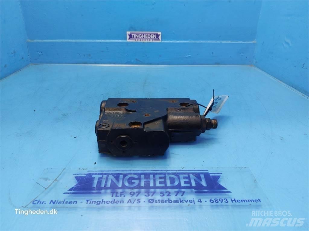 New Holland T6 Hydrauliikka