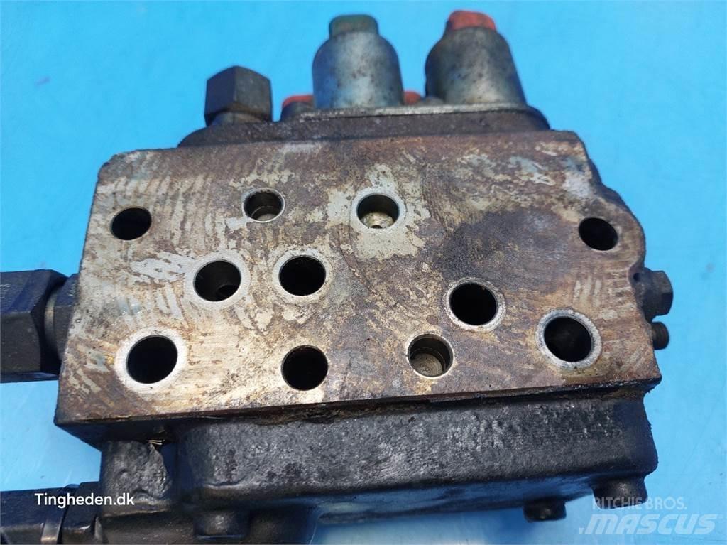 New Holland T6 Hydrauliikka