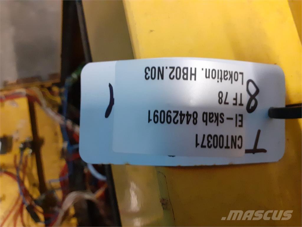 New Holland TF78 Sähkö ja elektroniikka