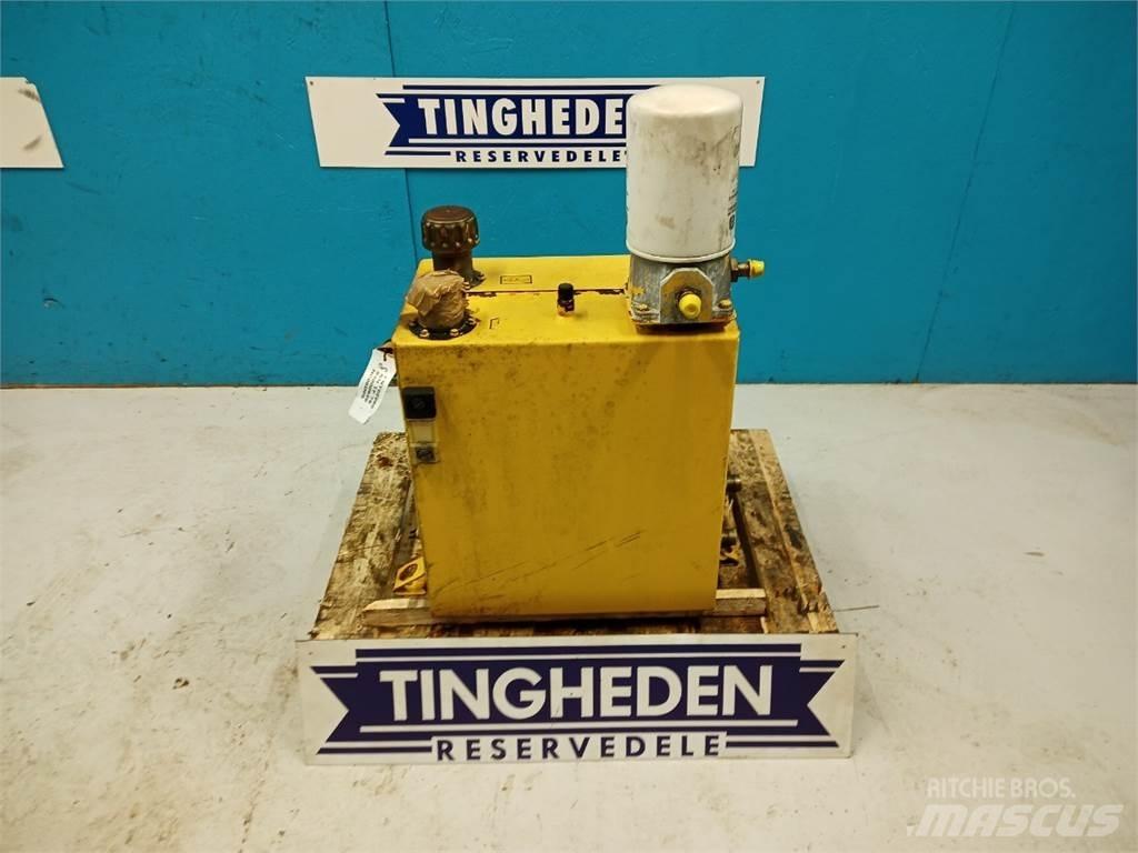New Holland TF78 Hydrauliikka