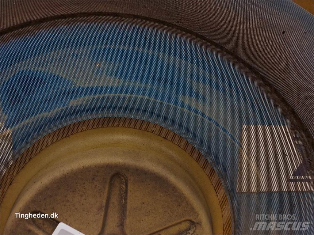 New Holland TX30 Jäähdyttimet