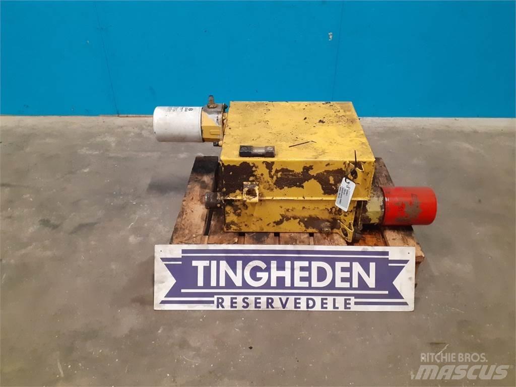 New Holland TX68 Hydrauliikka