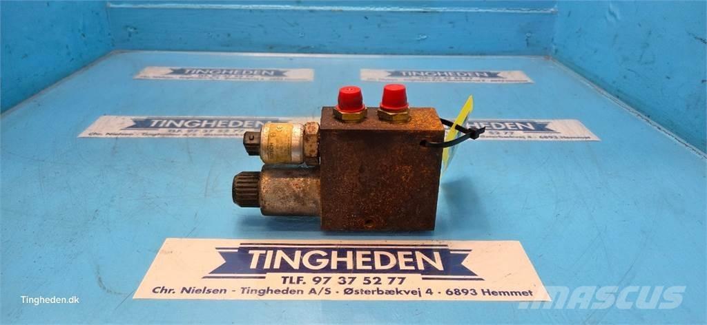 New Holland TX68 Hydrauliikka