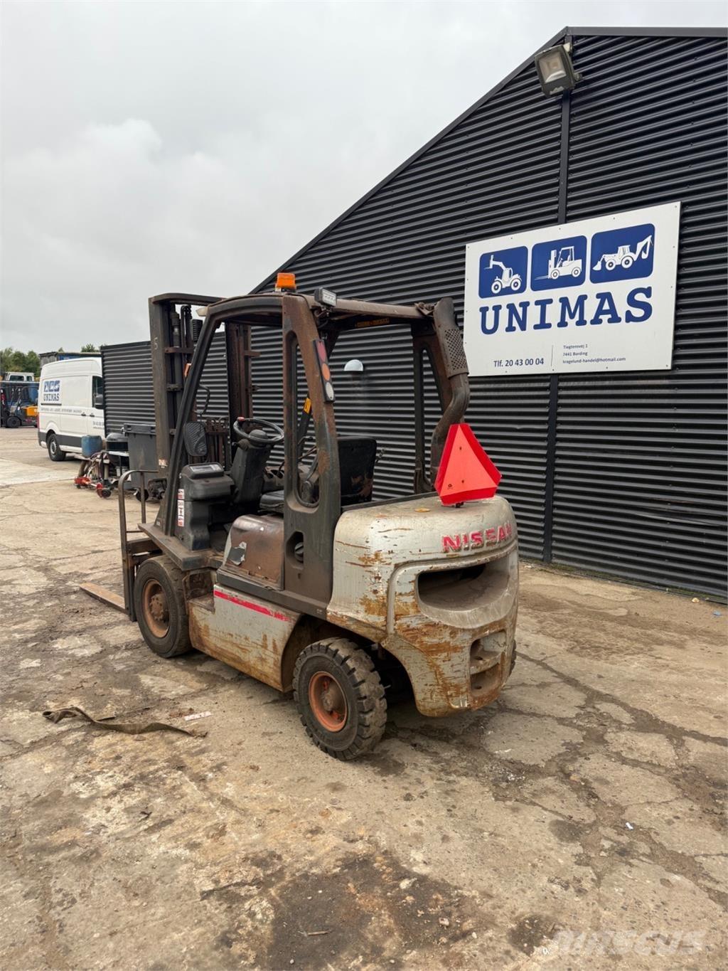 Nissan FD20 Diesel trucks