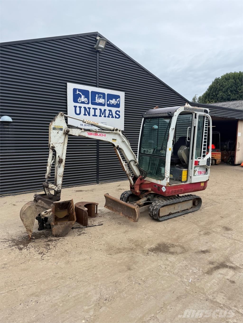 Takeuchi TB016 Minikaivukoneet < 7t