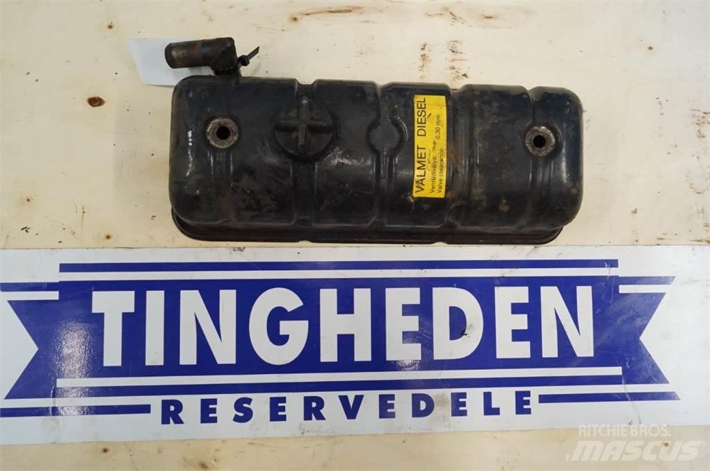 Valmet 311DL Moottorit