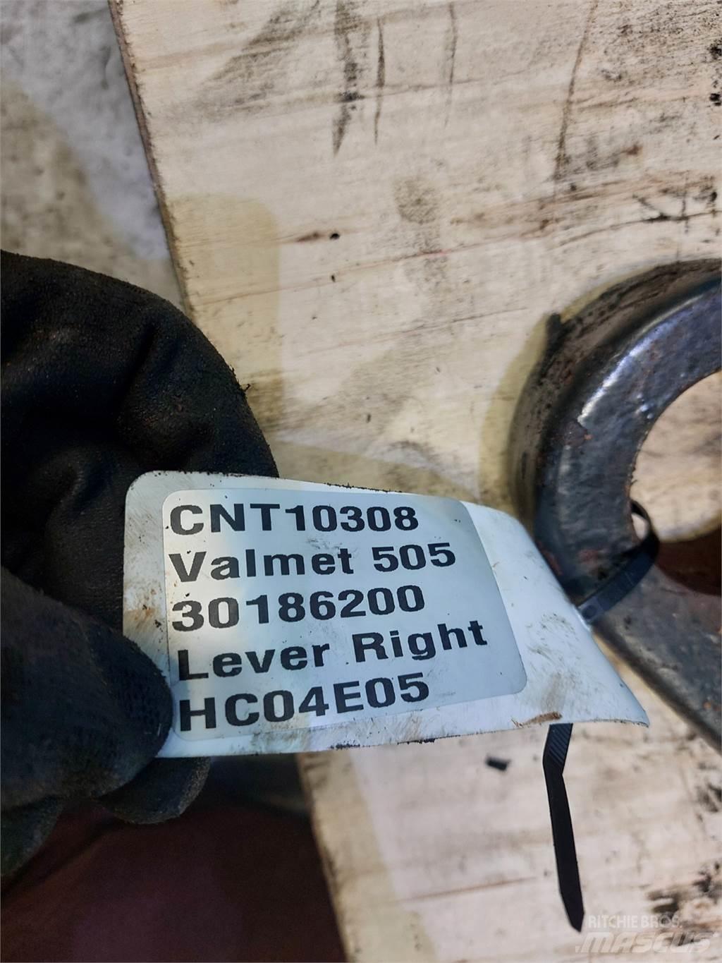 Valmet 505 Lisävarusteet ja komponentit