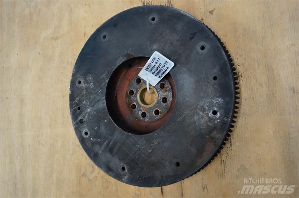 Valmet 611 Moottorit