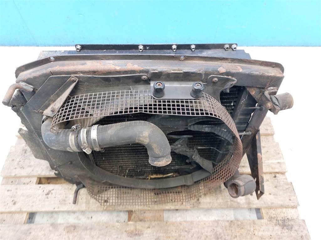 Valmet 705 Jäähdyttimet