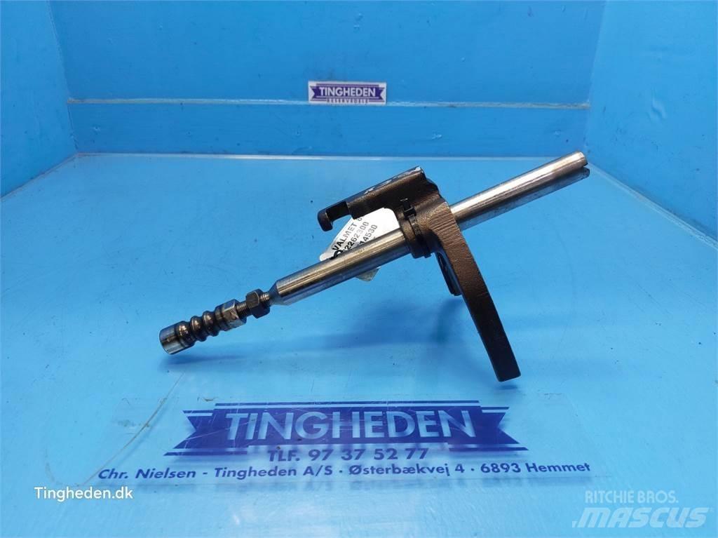 Valmet 8050 Vaihteisto