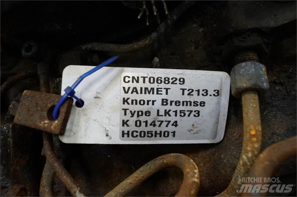 Valtra T213 Moottorit