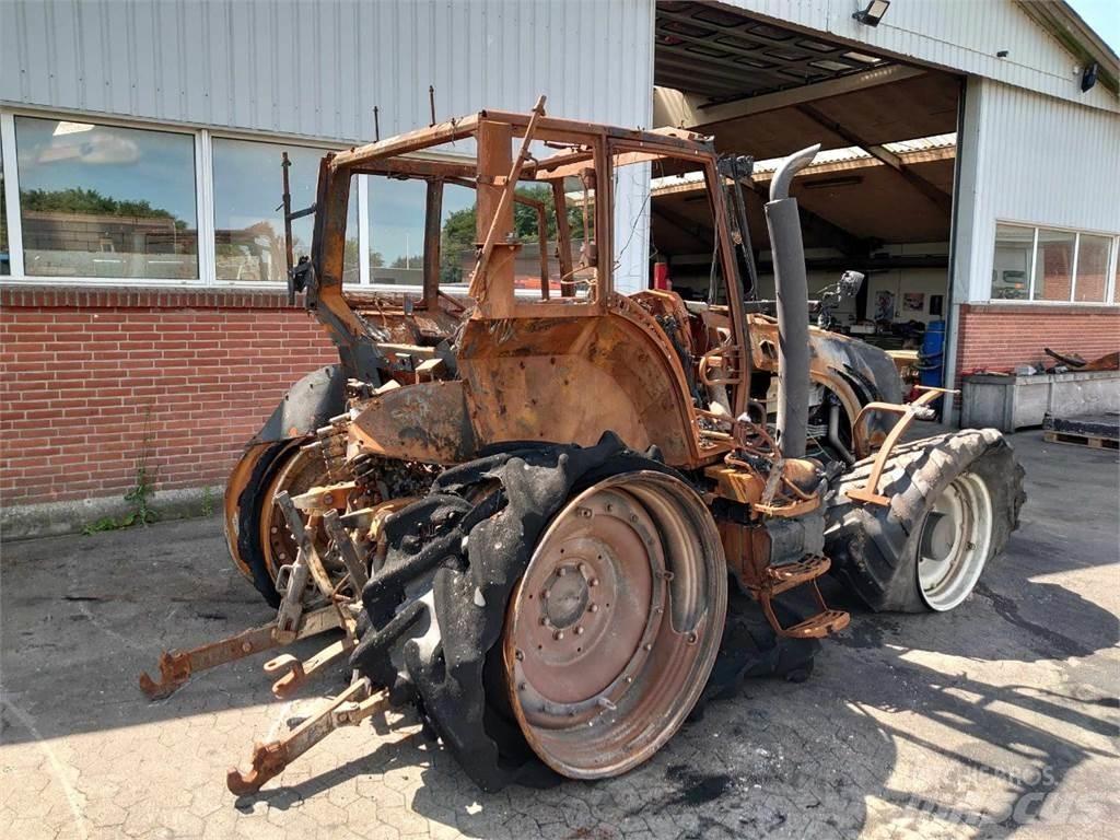 Valtra T213 Traktorit