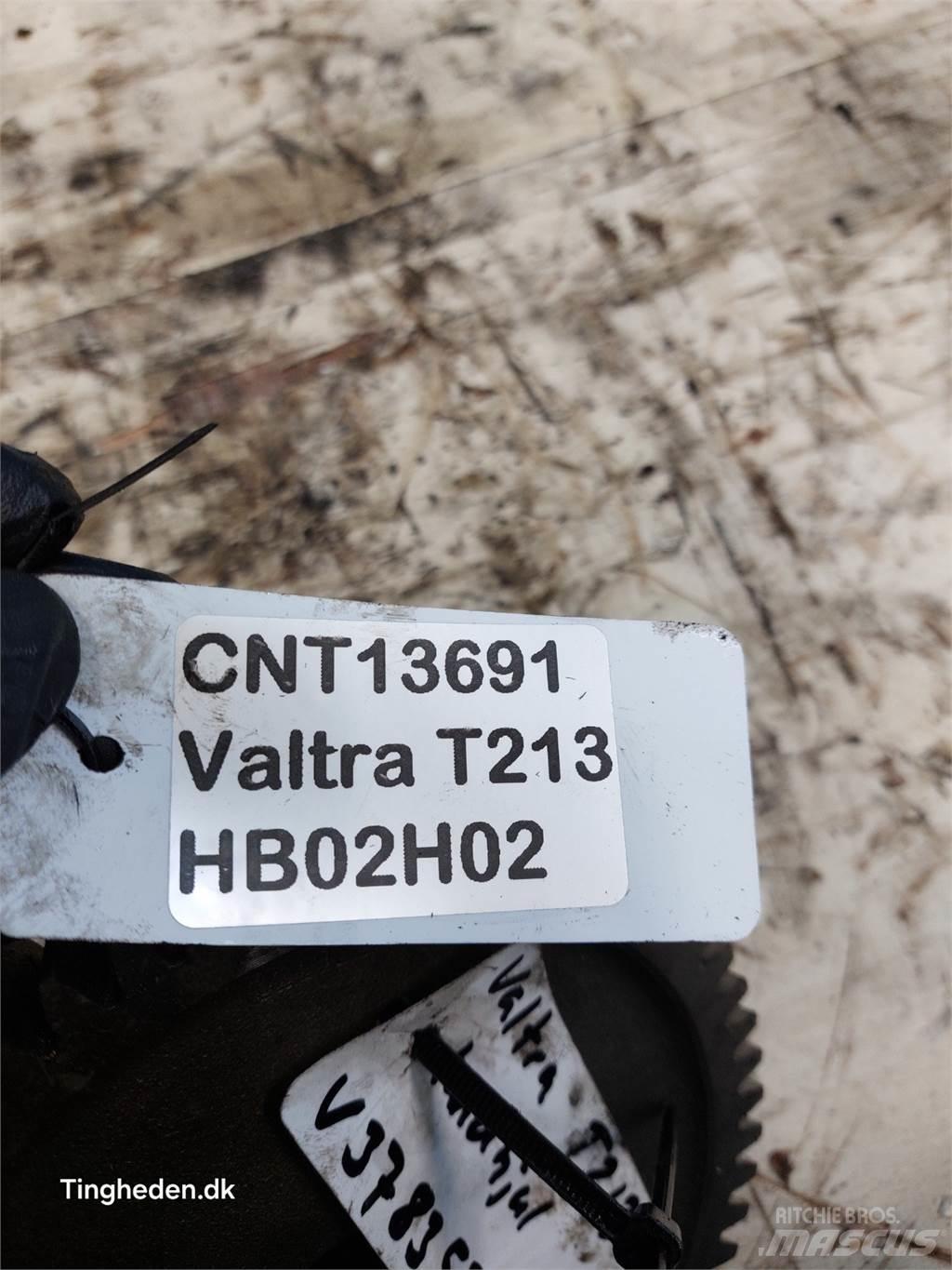 Valtra T213 Vaihteisto
