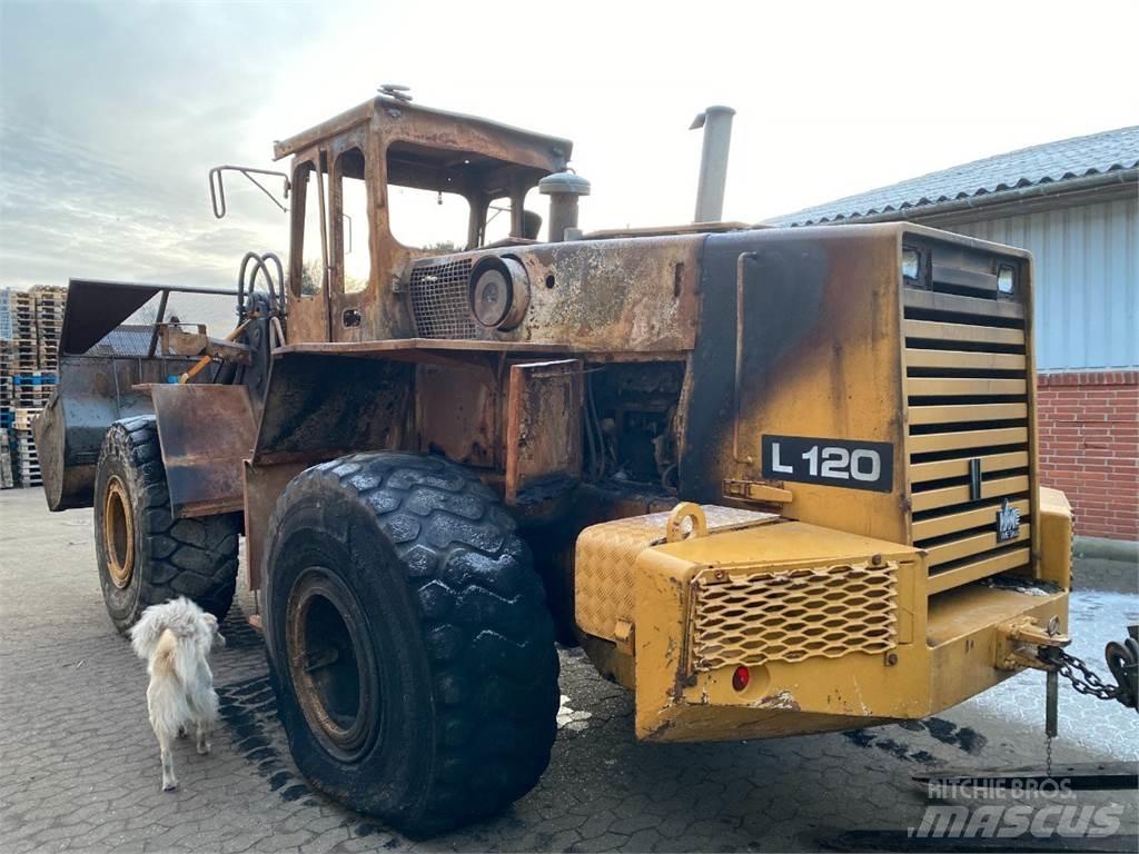 Volvo L120 Pyöräkuormaajat