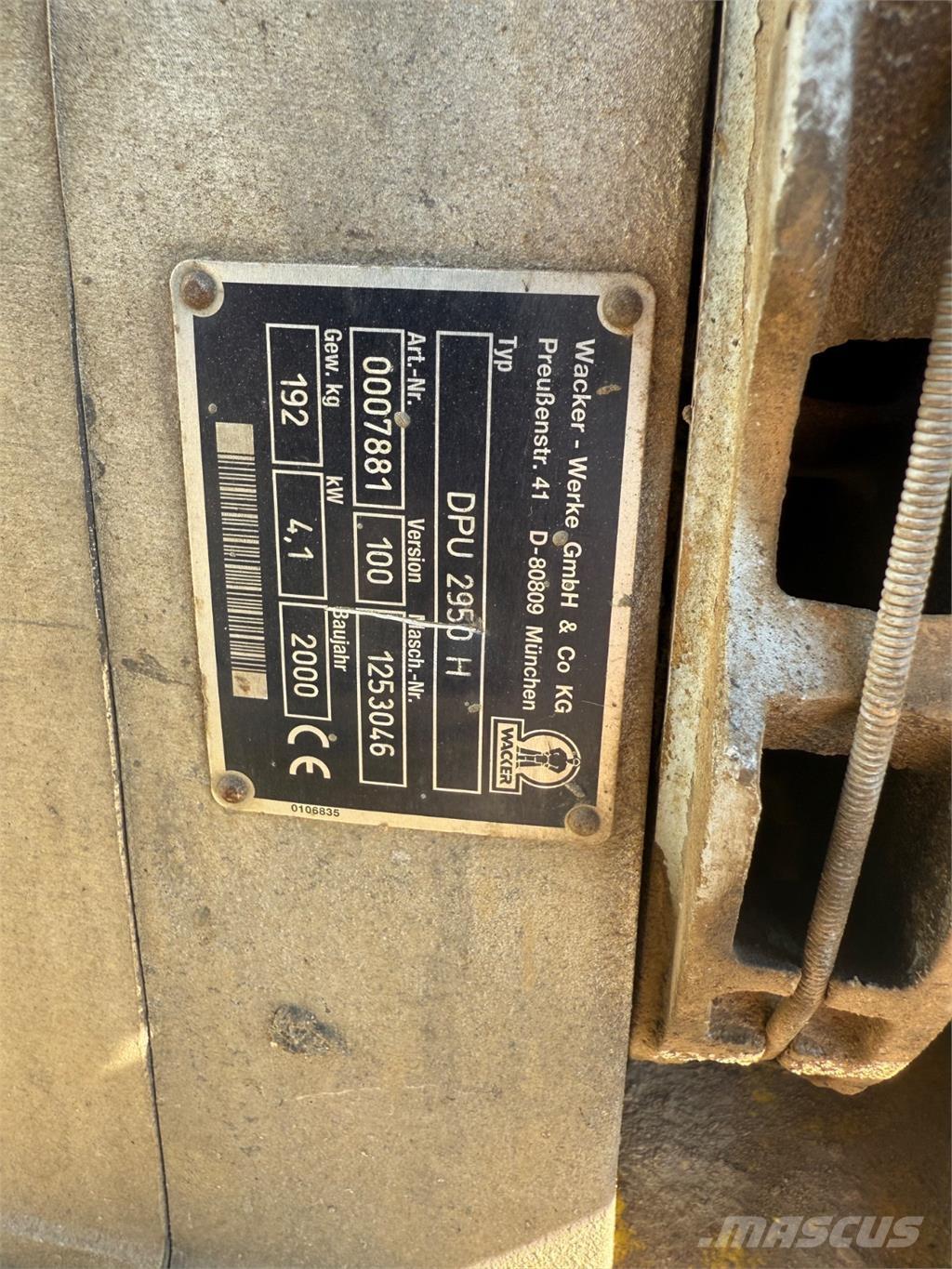 Wacker DPU2950 Tärylevyt