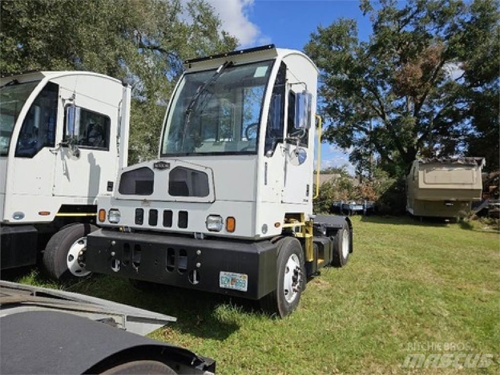 Autocar ACTT42 Terminaalitraktorit