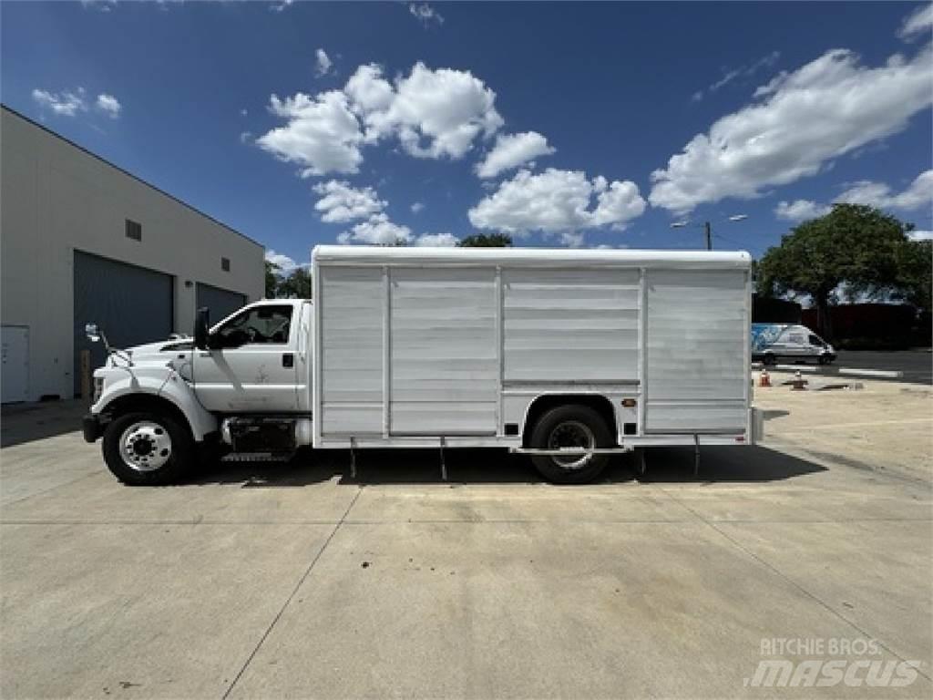 Ford F650 Juomien jakeluautot