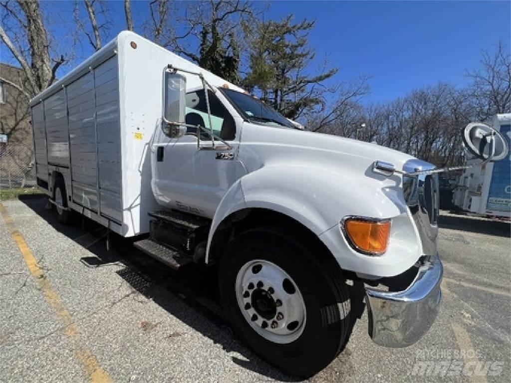 Ford F750 Umpikorikuorma-autot