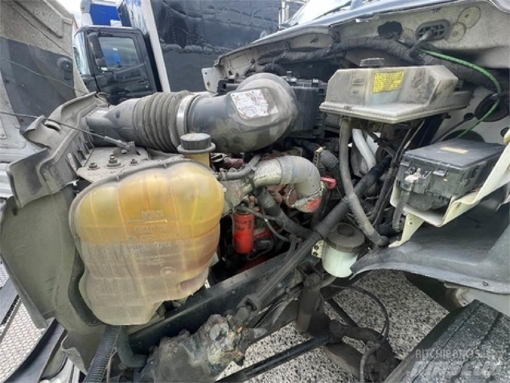Ford F750 Juomien jakeluautot