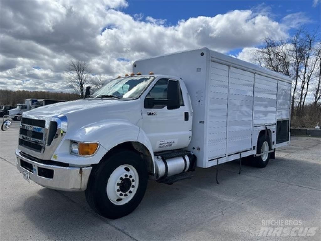 Ford F750 Juomien jakeluautot