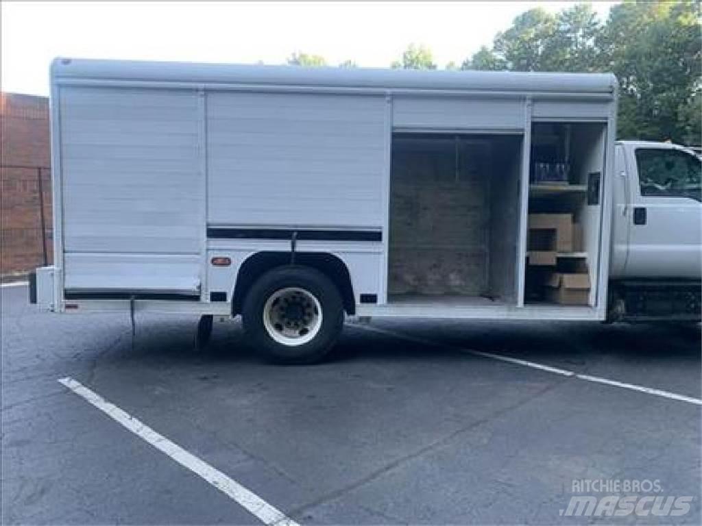 Ford F750 Juomien jakeluautot