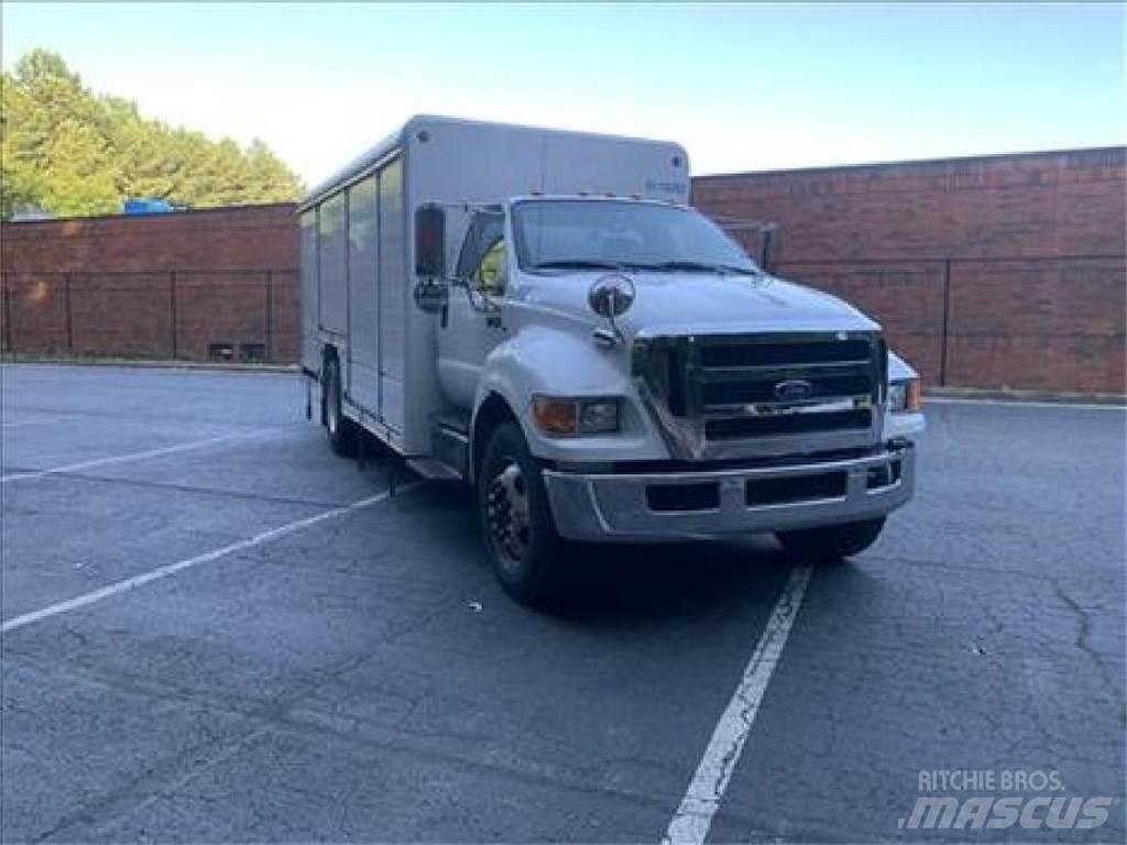 Ford F750 Juomien jakeluautot