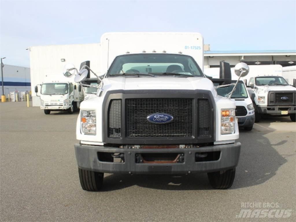 Ford F750 Juomien jakeluautot