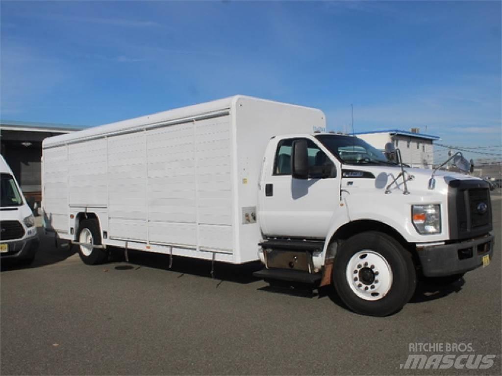 Ford F750 Juomien jakeluautot
