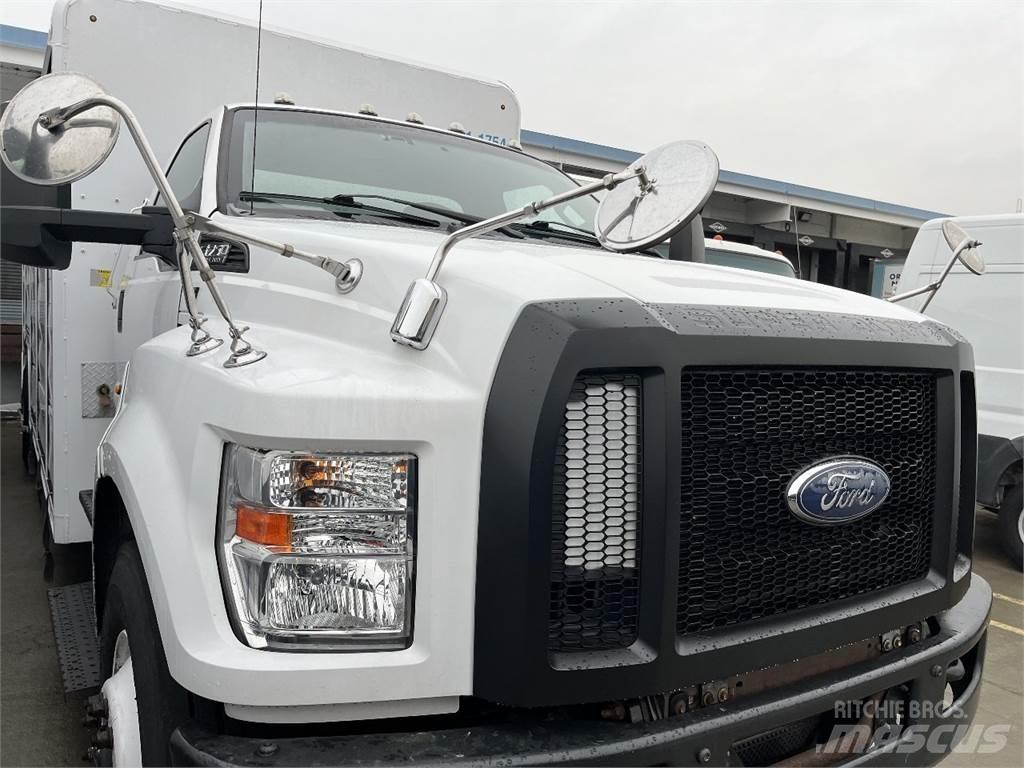 Ford F750 Juomien jakeluautot