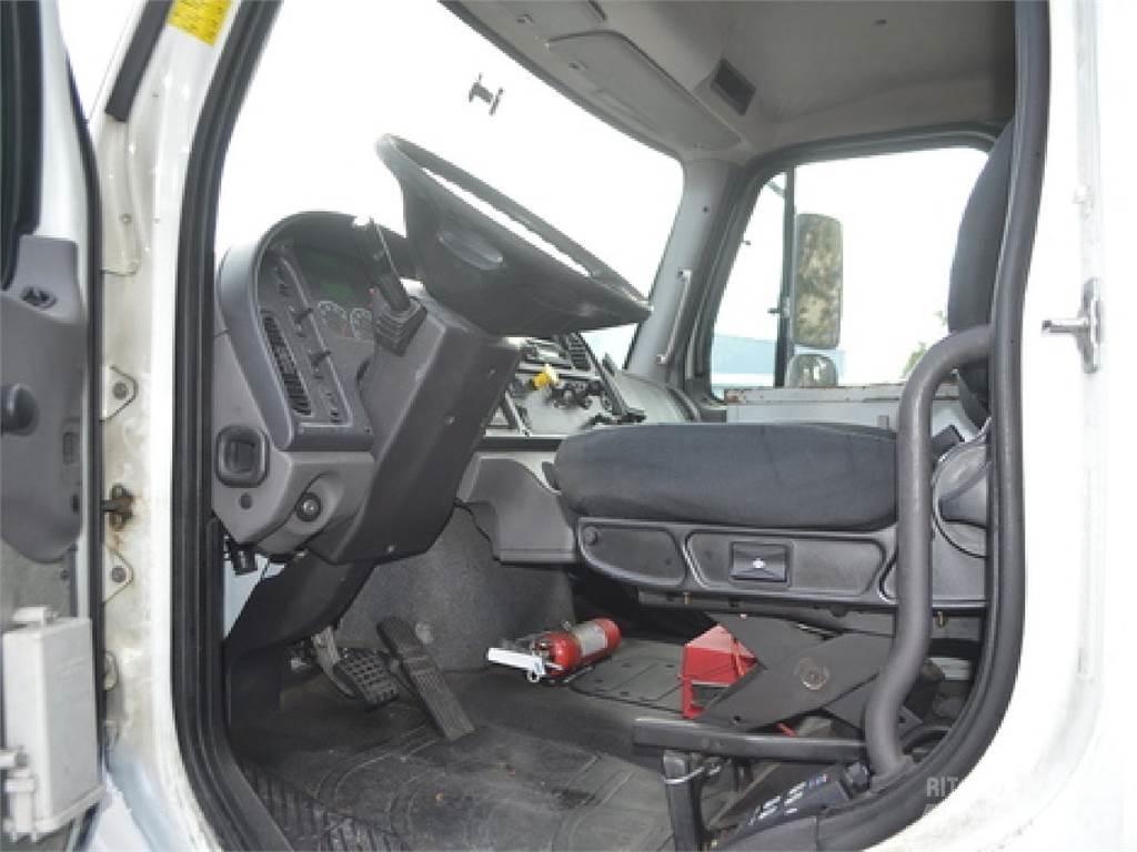 Freightliner M2 Juomien jakeluautot