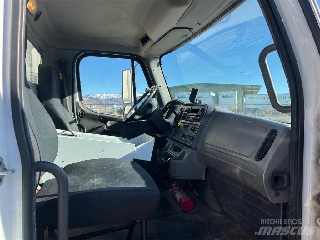 Freightliner M2 Juomien jakeluautot