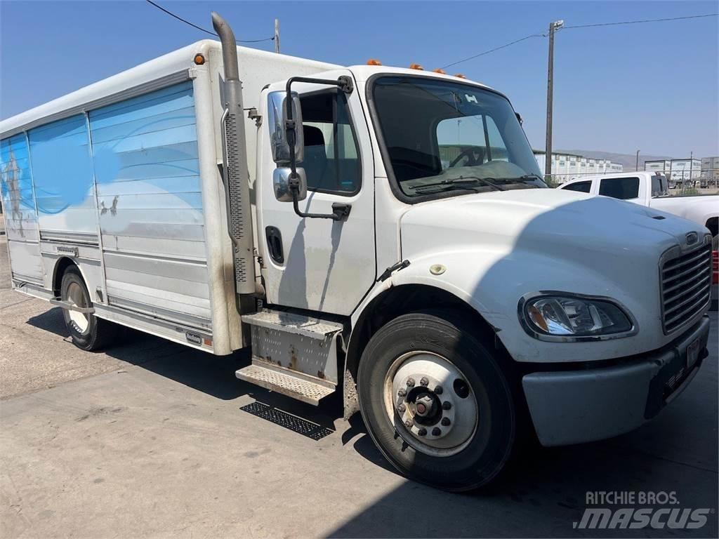 Freightliner M2 Juomien jakeluautot