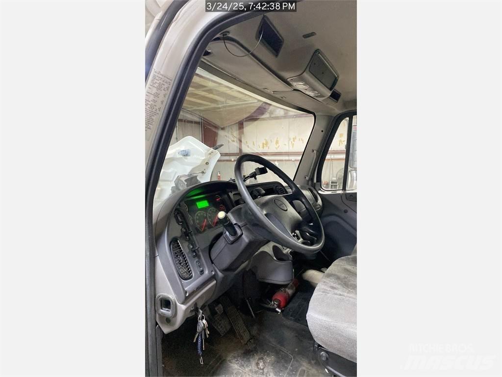 Freightliner M2 Kylmä-/Lämpökori kuorma-autot
