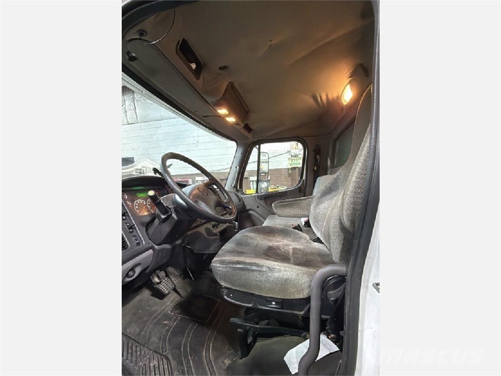 Freightliner M2 Kylmä-/Lämpökori kuorma-autot