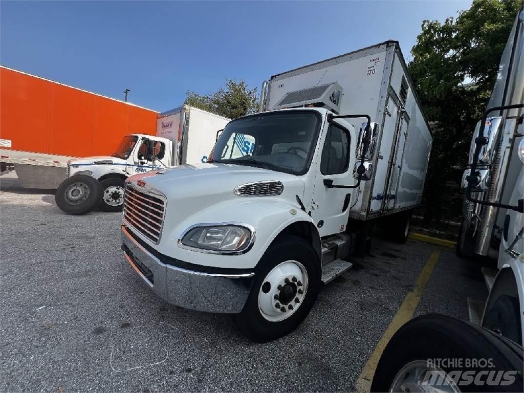 Freightliner M2-106 Umpikorikuorma-autot