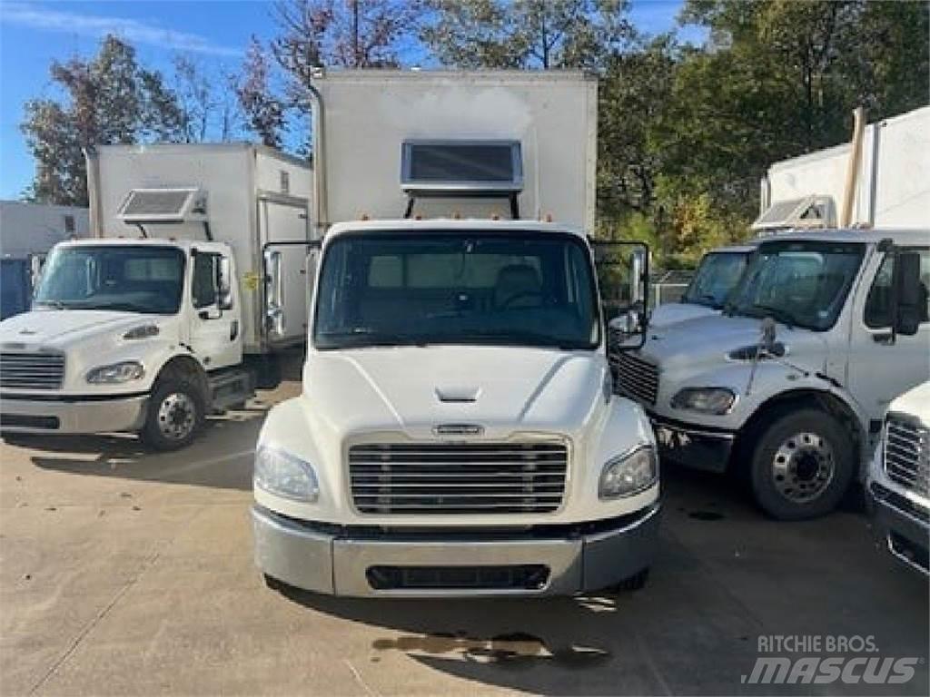 Freightliner M2-106 Umpikorikuorma-autot