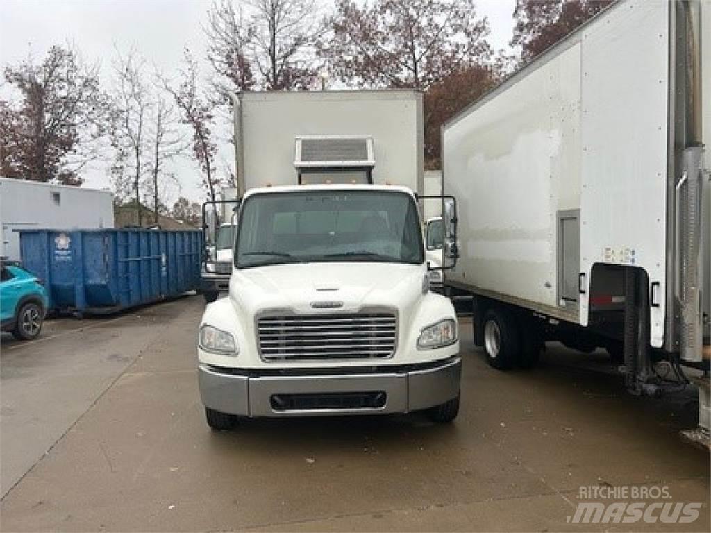 Freightliner M2-106 Umpikorikuorma-autot